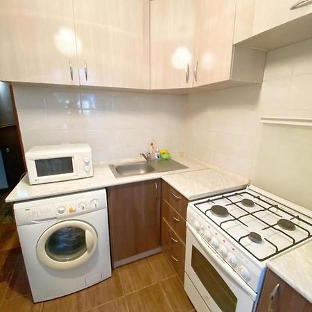 Квартира Напротив Аэропорта Daire Turksib Dış mekan fotoğraf