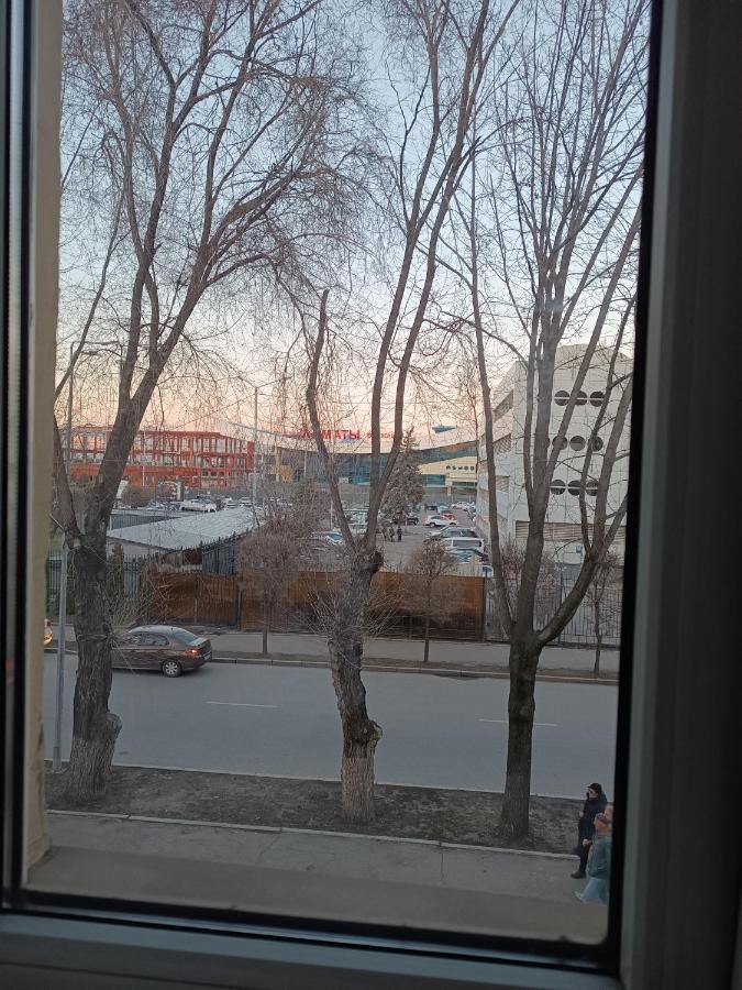 Квартира Напротив Аэропорта Daire Turksib Dış mekan fotoğraf